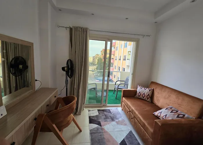 Florenza Khamsin Bird Apartment